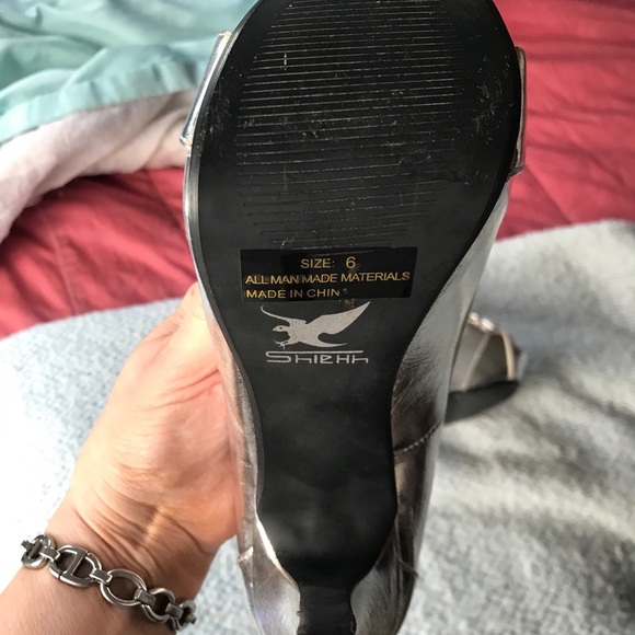 Shiekh Shoes Platform Silver Peep-toe Pumps - Picture 5 of 5